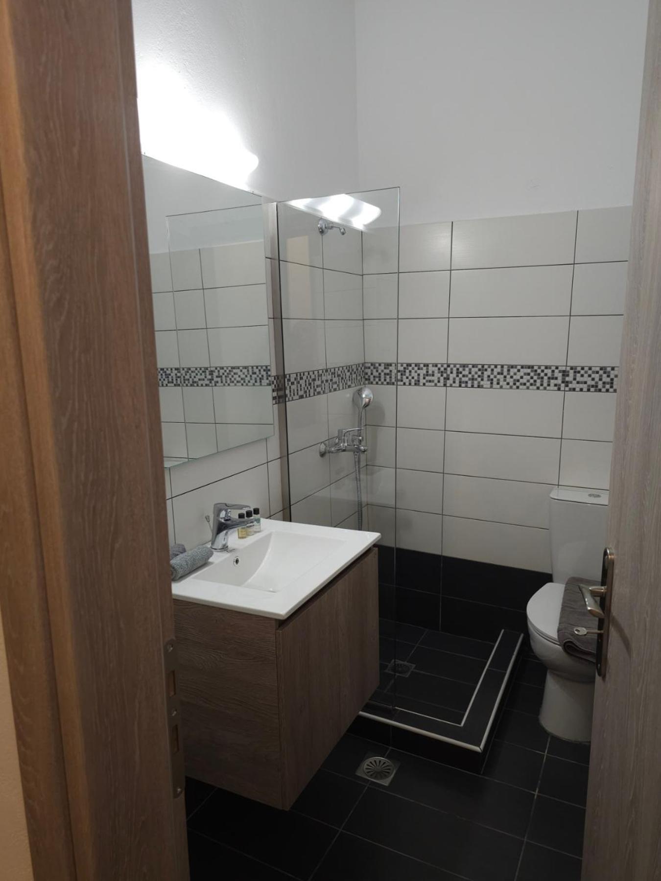 Litmus Apartment Fira  Exterior photo