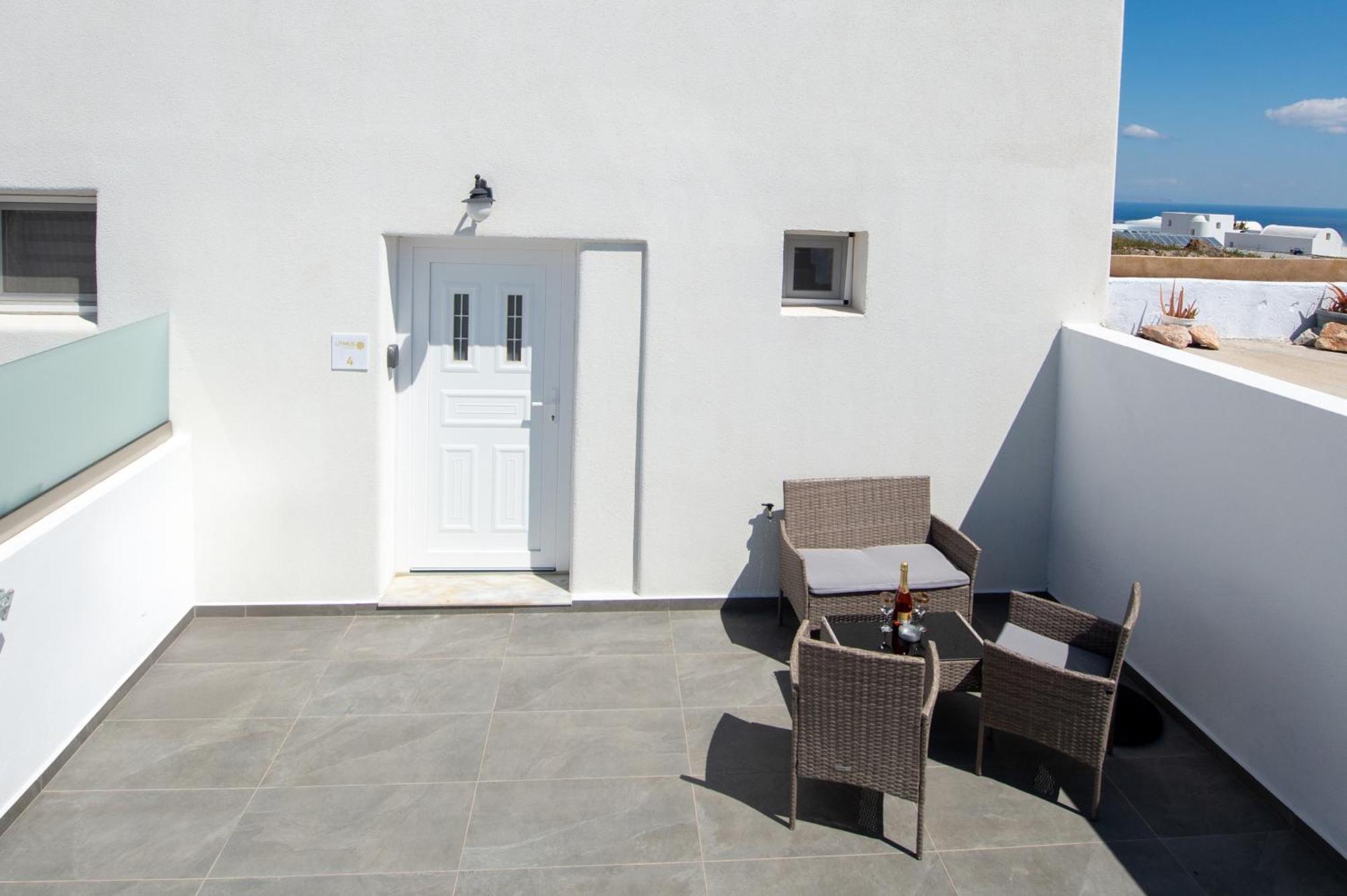 Litmus Apartment Fira  Exterior photo